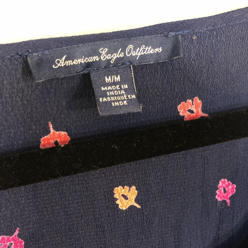 🌟Pick 3 for $30🌟 American Eagle 🦅 High - Low - Picture 2 of 6
